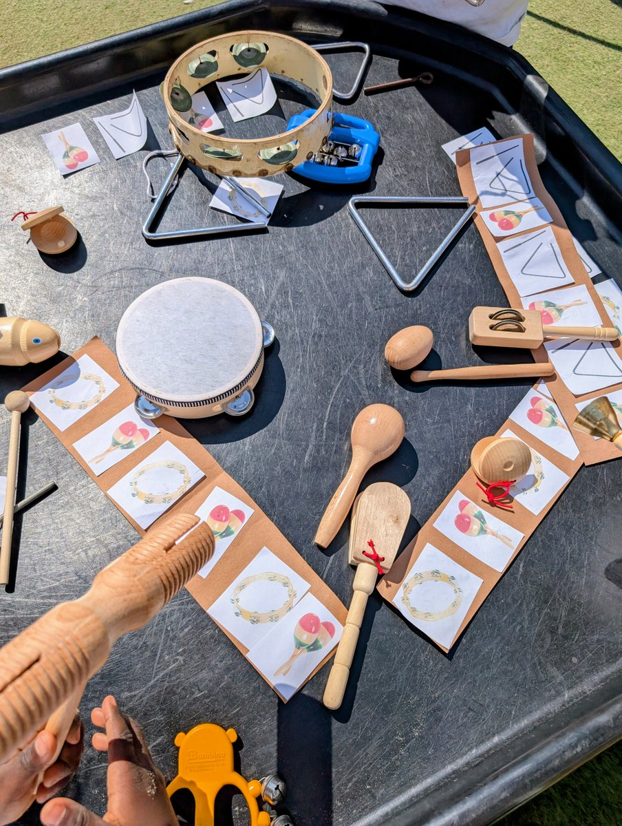 ByronSchool's tweet image. FS have had a fantastic week exploring different musical instruments. They have been creating music by using repeating patterns and trying to play them correctly. #youngmusician #repeatingpatterns #creatingmusic