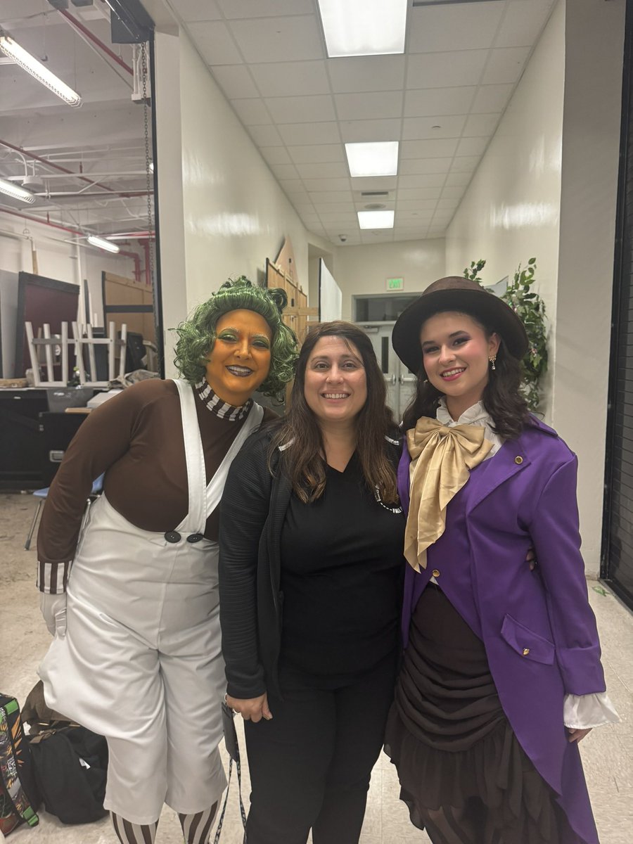 Mr. P (@mr_p_wb) on Twitter photo Go Bobcats! Our principal leads the pack with pride, passion, and unstoppable energy. Thank you, Mrs. Bristol, for making our school a place where every Bobcat can learn, grow, and thrive! 🐾 <a href="/WBPrincipal/">Mrs. Bristol</a> <a href="/Mr_P_WB/">Mr. P</a> <a href="/DionneSterlingX/">Dionne Sterling, Ed.S.</a> <a href="/AlanStraussbcps/">Alan Strauss</a> <a href="/HowardHepburn/">Howard Hepburn</a> Go Bobcats! Our principal leads the pack with pride, passion, and unstoppable energy. Thank you, Mrs. Bristol, for making our school a place where every Bobcat can learn, grow, and thrive! 🐾 <a href="/WBPrincipal/">Mrs. Bristol</a> <a href="/Mr_P_WB/">Mr. P</a> <a href="/DionneSterlingX/">Dionne Sterling, Ed.S.</a> <a href="/AlanStraussbcps/">Alan Strauss</a> <a href="/HowardHepburn/">Howard Hepburn</a>