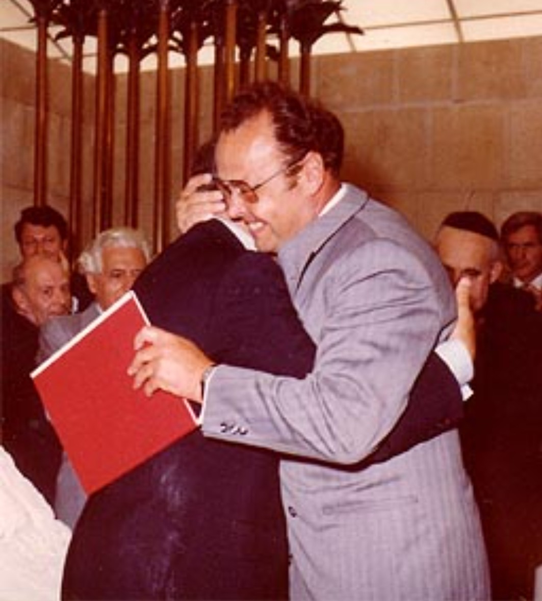 Nina Scholz tweet media