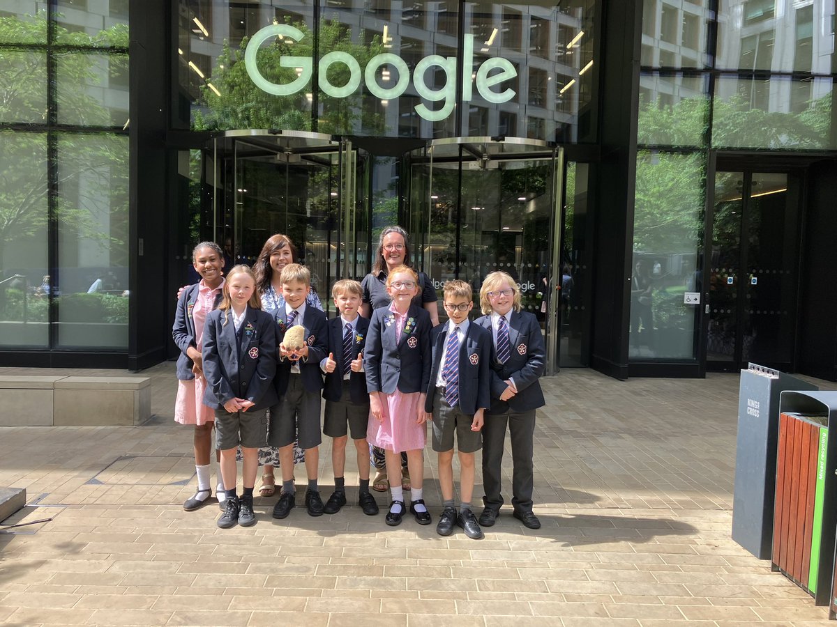 KESBathJunior's tweet image. We’ve arrived at Google HQ in London! Our 6 brilliant students are ready to present their carbon footprint program at the #RaspberryPiFinals — surrounded by innovation, excitement, & some very serious judges! #ProudTeacher #STEM
@Google @googlecloud @PA_Consulting
#PAPiAwards25