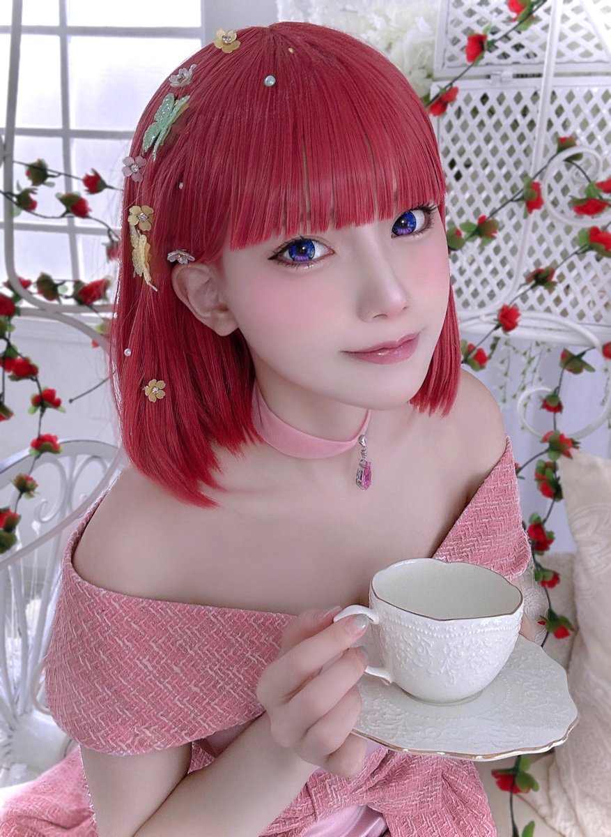 𝔾𝕚𝔾𝕆 HBD2023ｺﾗﾎﾞ衣装の中野二乃💜🦋