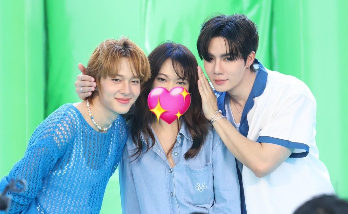 _pAir's tweet image. 3 เดือนที่เข้าด้อมทำชีมาก :p
꒰ᐢ @CwrNew @zee_pruk ᐢ꒱⸒⸒