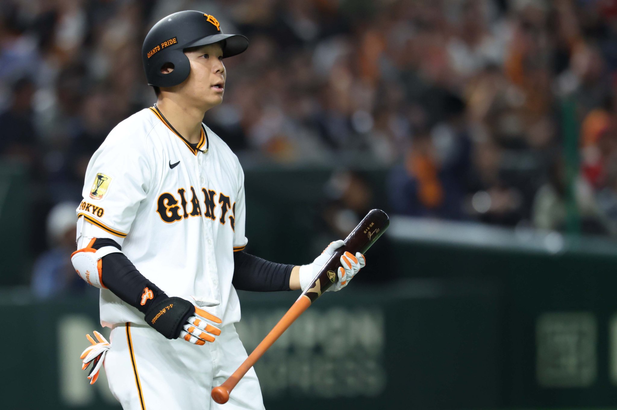 読売ジャイアンツ 優勝記念 レプリカユニホーム 佐々木俊輔 Lサイズ 巨人 日野市出身・読売ジャイアンツ佐々木俊輔選手が「日野市スポーツ