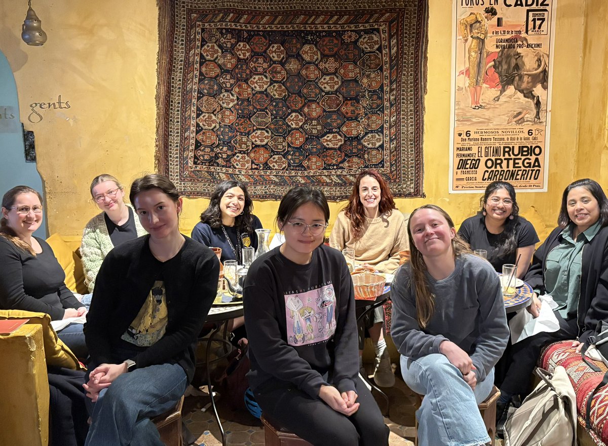 andiroy's tweet image. It was wonderful to have Ana in our lab for a few months. Farewell dinner before her return to @usal