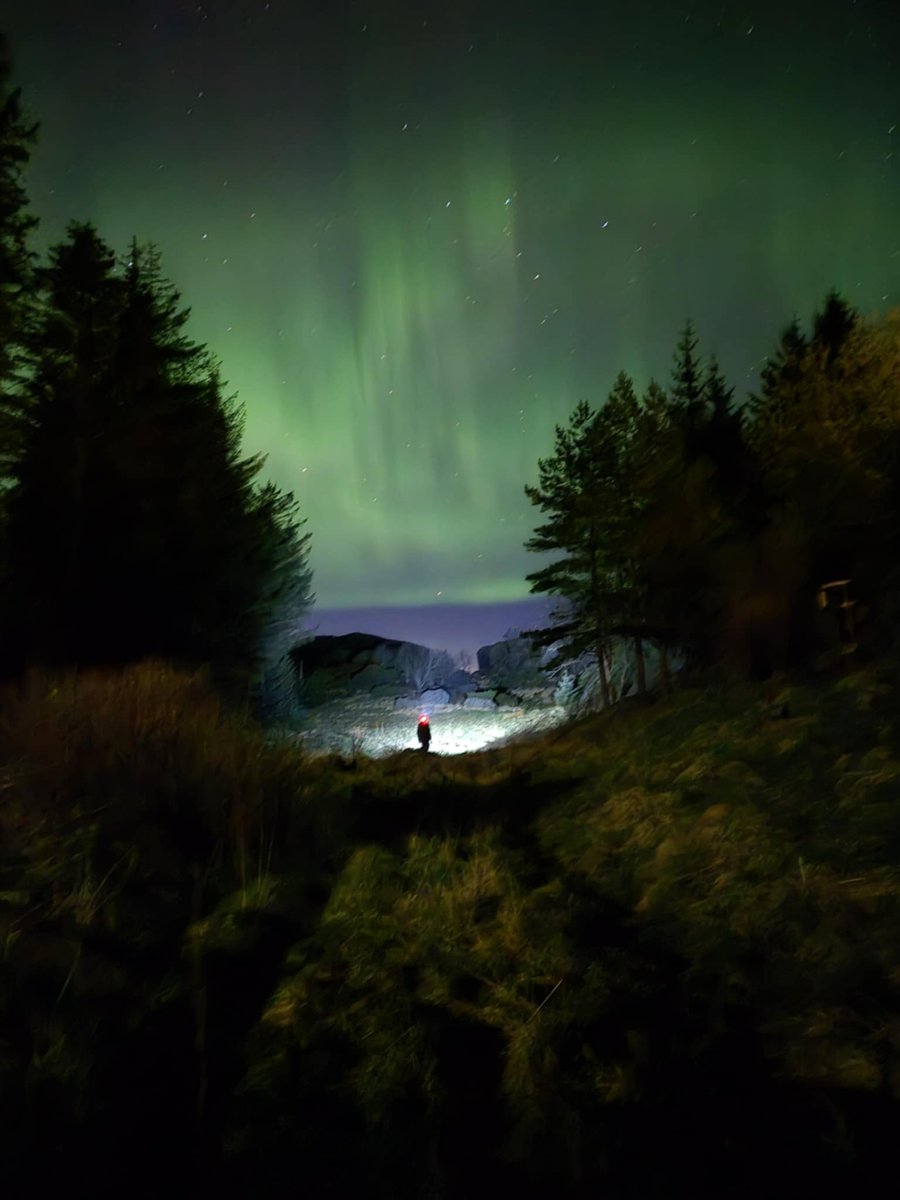 AtleM's tweet image. Og akkurat derfor bare elsker jeg å være ute i naturen 😍 bilde fra påska i Sognefjorden 🙂