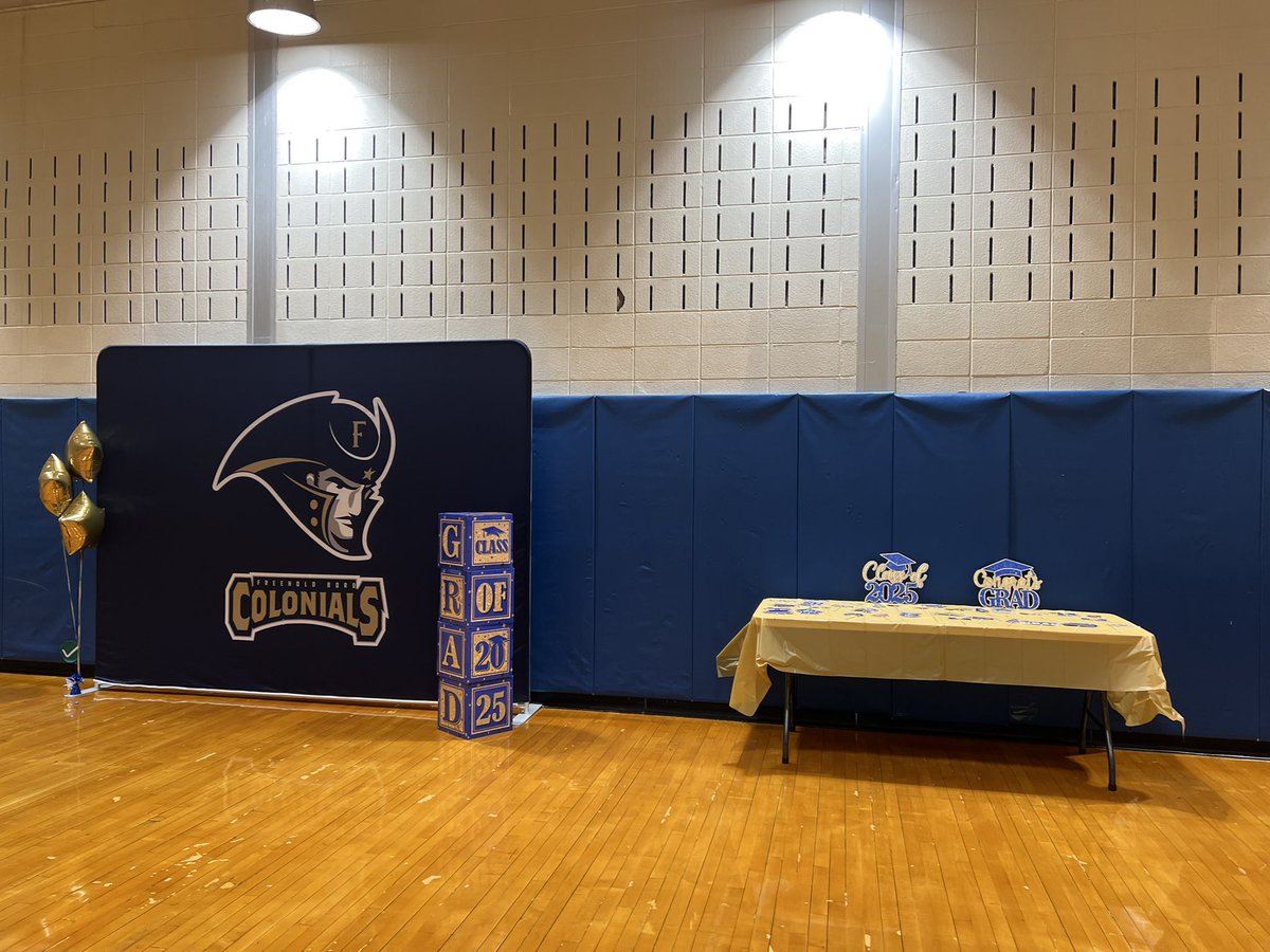 Happy Decision Day! All Seniors are free to stop by the wrestling gym to take pictures wearing their college shirt! Congratulations on your decision!