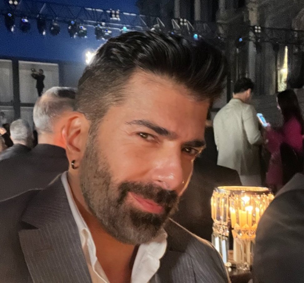 çok yakışıklı ve zarif

Orhun #Orhun
CenkTorun #CenkTorun