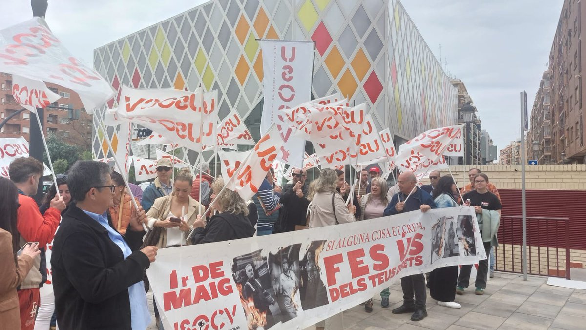 SindicatoUSOCV's tweet photo. 📢 Hoy, desde #USOCV, 1 de Mayo, decimos:
💼 Más empleo.
💰 Más salario.
💪 Una vida mejor.
🚩 Porque el trabajo digno es un derecho, no un privilegio.
✊ #1deMayoUSO #1Mayo #MásEmpleo #MásSalario #MejorVida https://t.co/qmKD37SEkf