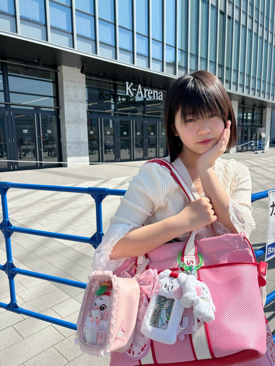 metspukupuku12's tweet photo. こんばんは✨️
29日と30日、IVEのファンコンサートに参戦してきました😆
昨日はアリーナ席のど真ん中❣️
推しのウォニョンちゃんが可愛いすぎました♡IVEの皆可愛いかった💖
#IVEファンコンサート2025 
#IVE_SCOUT https://t.co/Aj5SkZgXod