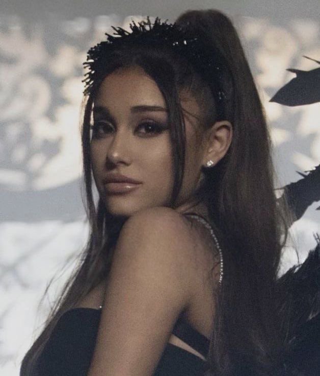 yall which pfp is better