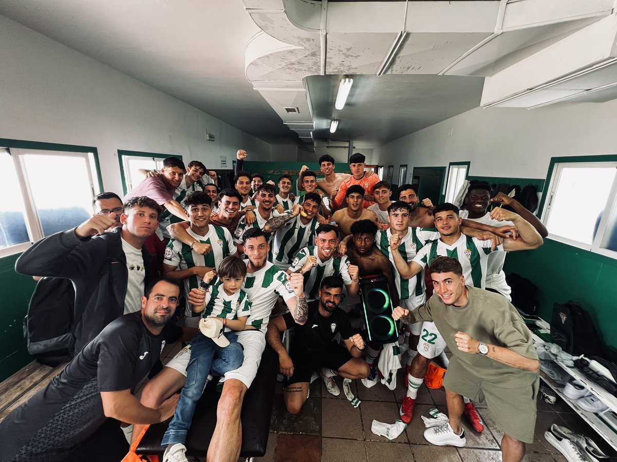 📸  La footooo que más nos gustaaaaaaaa 😝✌🏻😬

➕3️⃣

#CórdobaB | #CCFBBollullos