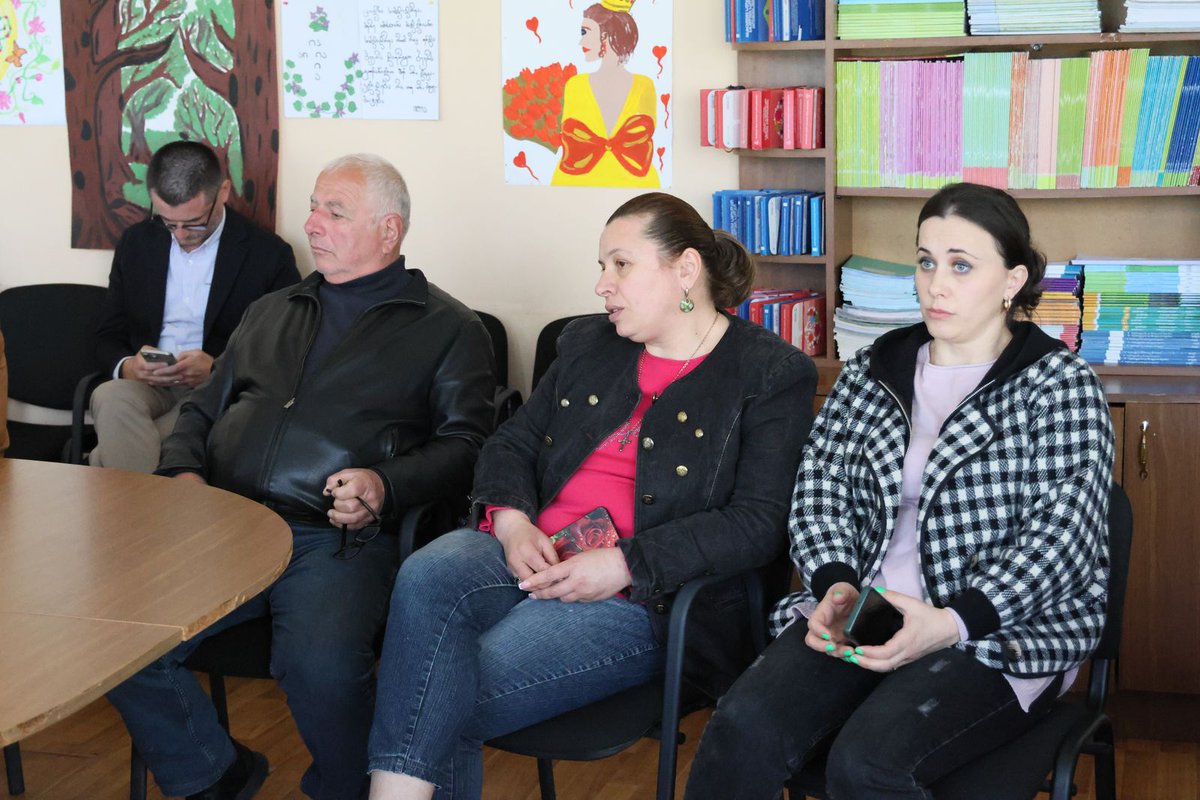 On April 30, 2025, the Public Defender of Georgia, Levan Ioseliani, met with the residents of the village of Koki, located near the occupation line in Zugdidi municipality, and learned about their situation.
🔗tinyurl.com/bddd32h7