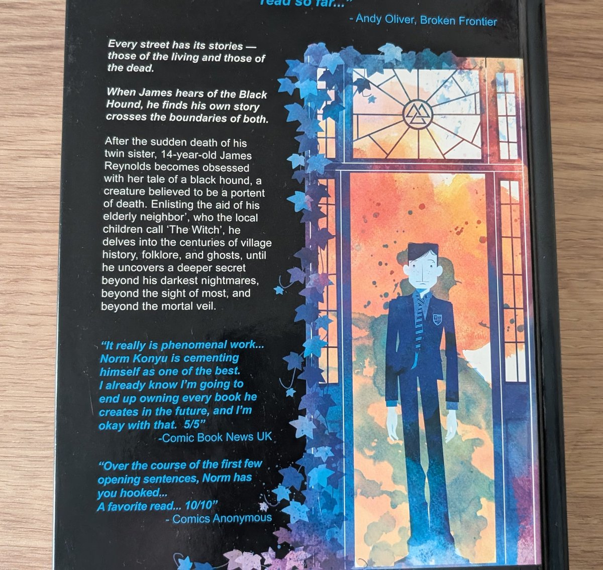 Alex - Spells & Spaceships (@blogspells) on Twitter photo Exciting bookmail today courtesy of Julia at <a href="/ComicsTitan/">Titan Comics</a> (thankyou!)
This is the new <a href="/normkonyu/">Norm Konyu - animation and graphic novels</a> book Downlands and I'll be on the blog tour when announced!
For the time being, you can check out my review of Norm's last book The Junction here:
spellsandspaceships.home.blog/2022/04/25/the… Exciting bookmail today courtesy of Julia at <a href="/ComicsTitan/">Titan Comics</a> (thankyou!)
This is the new <a href="/normkonyu/">Norm Konyu - animation and graphic novels</a> book Downlands and I'll be on the blog tour when announced!
For the time being, you can check out my review of Norm's last book The Junction here:
spellsandspaceships.home.blog/2022/04/25/the…