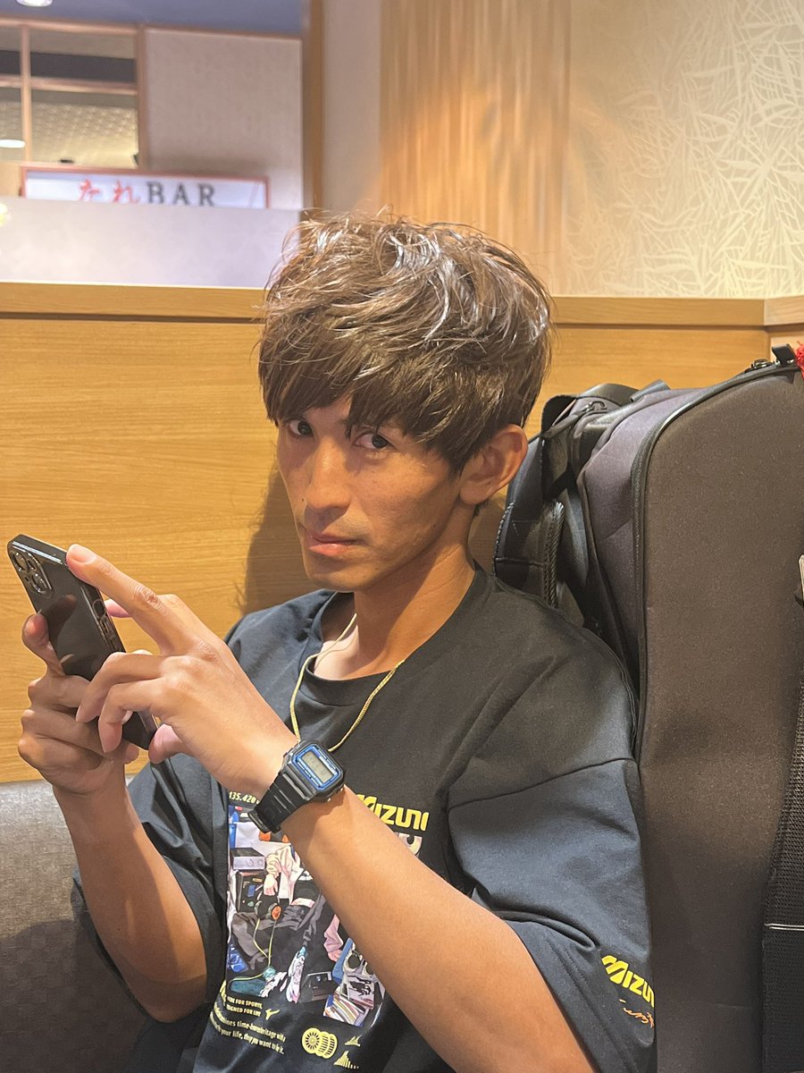 nm7_yusuke's tweet photo. ホットコーヒーにストローを出される男 https://t.co/YxC4faCCKK