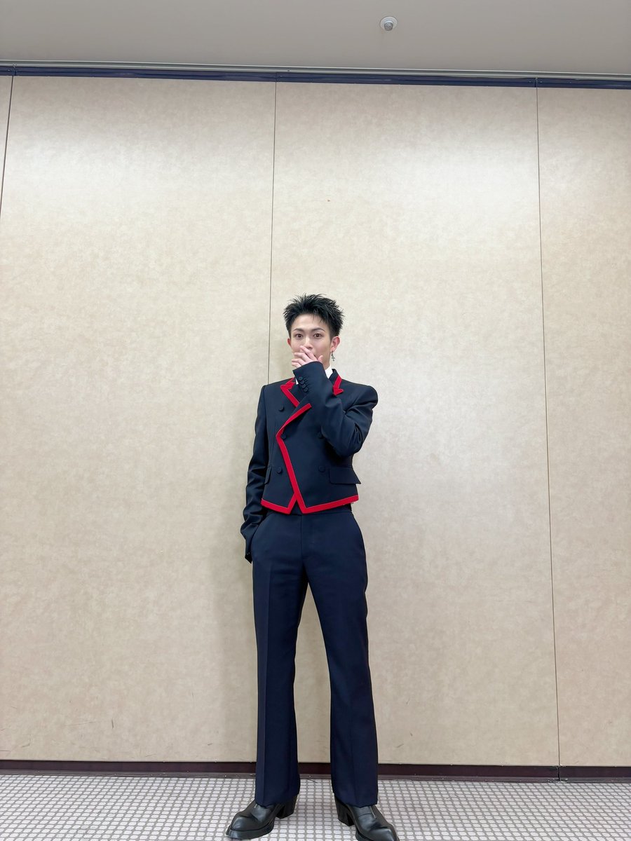 27K_1224's tweet photo. 映画『女神降臨 After プロポーズ編』
ついに、本日公開しました！！！

「夢」に向かって前向きに突き進む麗奈達を見て、皆様も必ず共感出来て感化されると思います。僕もそうでした。
あなたの人生の背中を優しく押してくれるような作品です。

宜しくお願いします！✨

#女神降臨
@MegamiKorin_JP https://t.co/2BjBn4iBUG