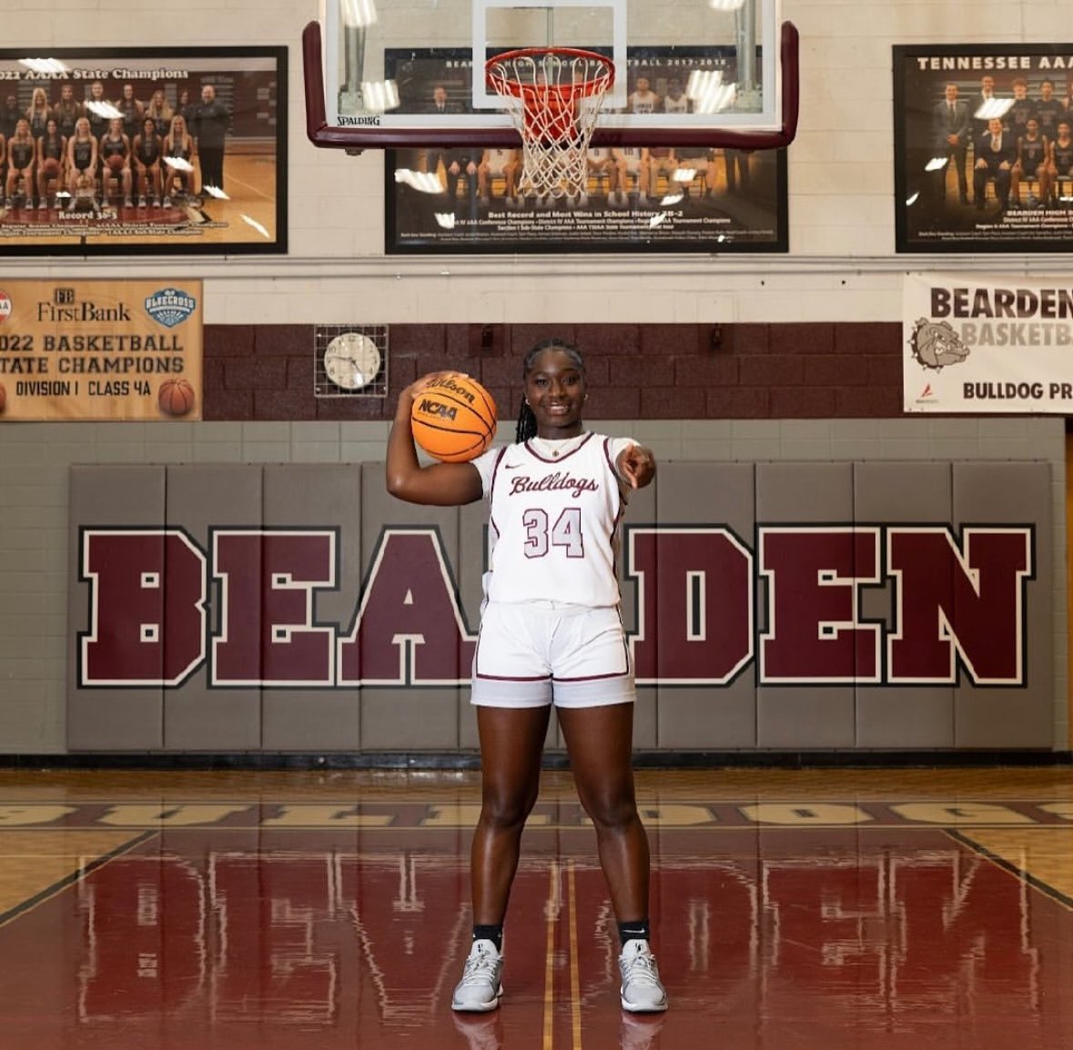 Bearden Girls Basketball (@bhsladybulldogs) on Twitter photo We want to wish a very Happy 1️⃣7️⃣th Birthday to BHS Junior <a href="/TheolaMills33/">Theola Mills</a>! We hope you have the best day Theola! #gobulldogs We want to wish a very Happy 1️⃣7️⃣th Birthday to BHS Junior <a href="/TheolaMills33/">Theola Mills</a>! We hope you have the best day Theola! #gobulldogs