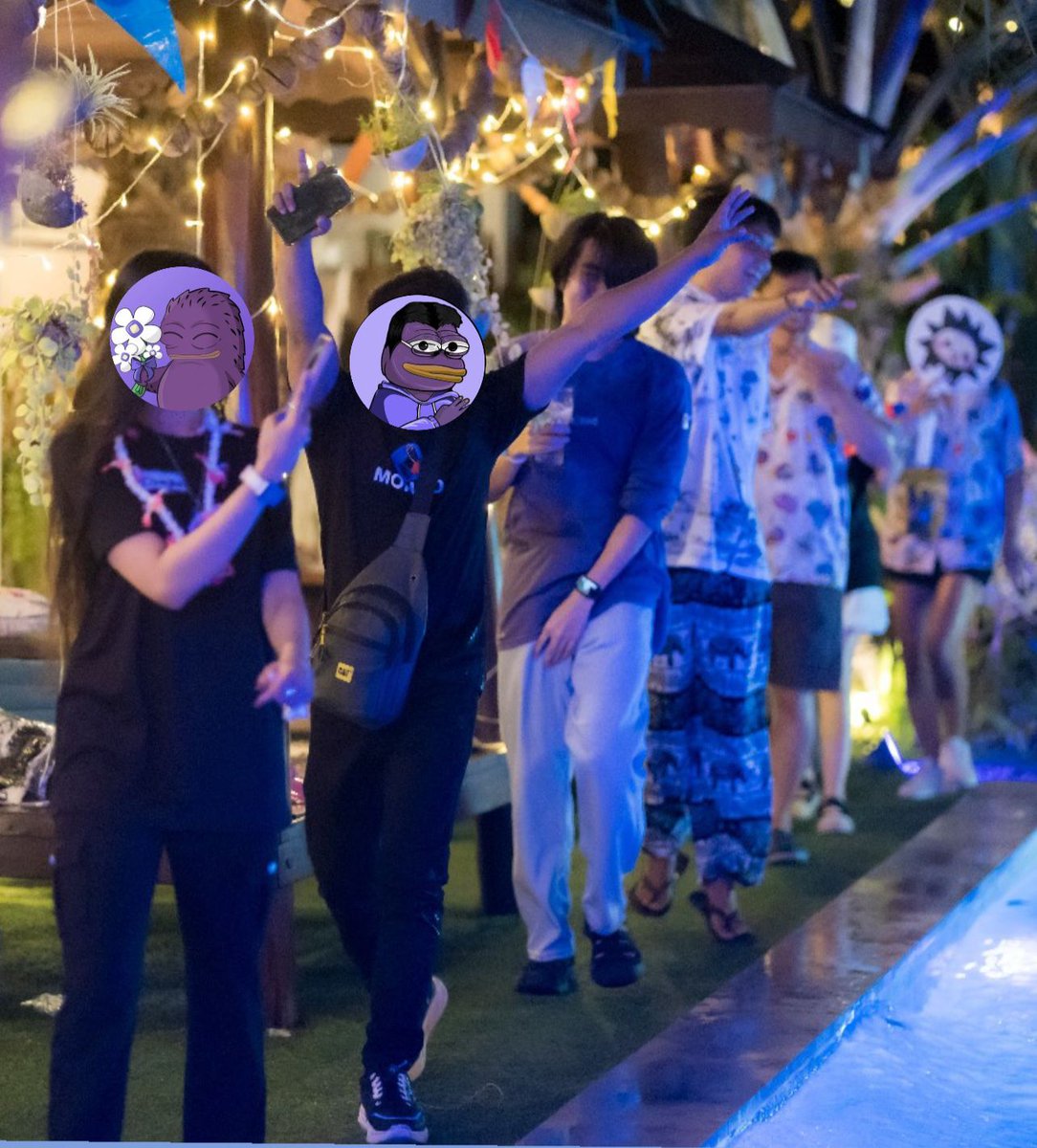 Orangee_0099's tweet photo. One of my favorite photos with @Glitch_00_ capturing the joy of Splash Night! What a vibe that was! ๐ฆโจ #SplashNight #GoodTimes @monad https://t.co/7czbG2T4L0