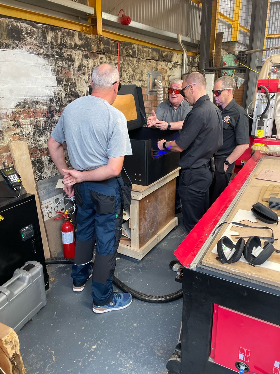 ERRIHQ's tweet photo. Great @firefighters999 Living Well event today at Greenock FS, thanks to Bruce and Peter for insight of the work done at the ‘Inverclyde Shed’ and a tour of the facility which addresses social isolation, mental health, in a space to connect. Next meeting 5/6/25, 10.30am-12.30pm https://t.co/zO7I69bXSA