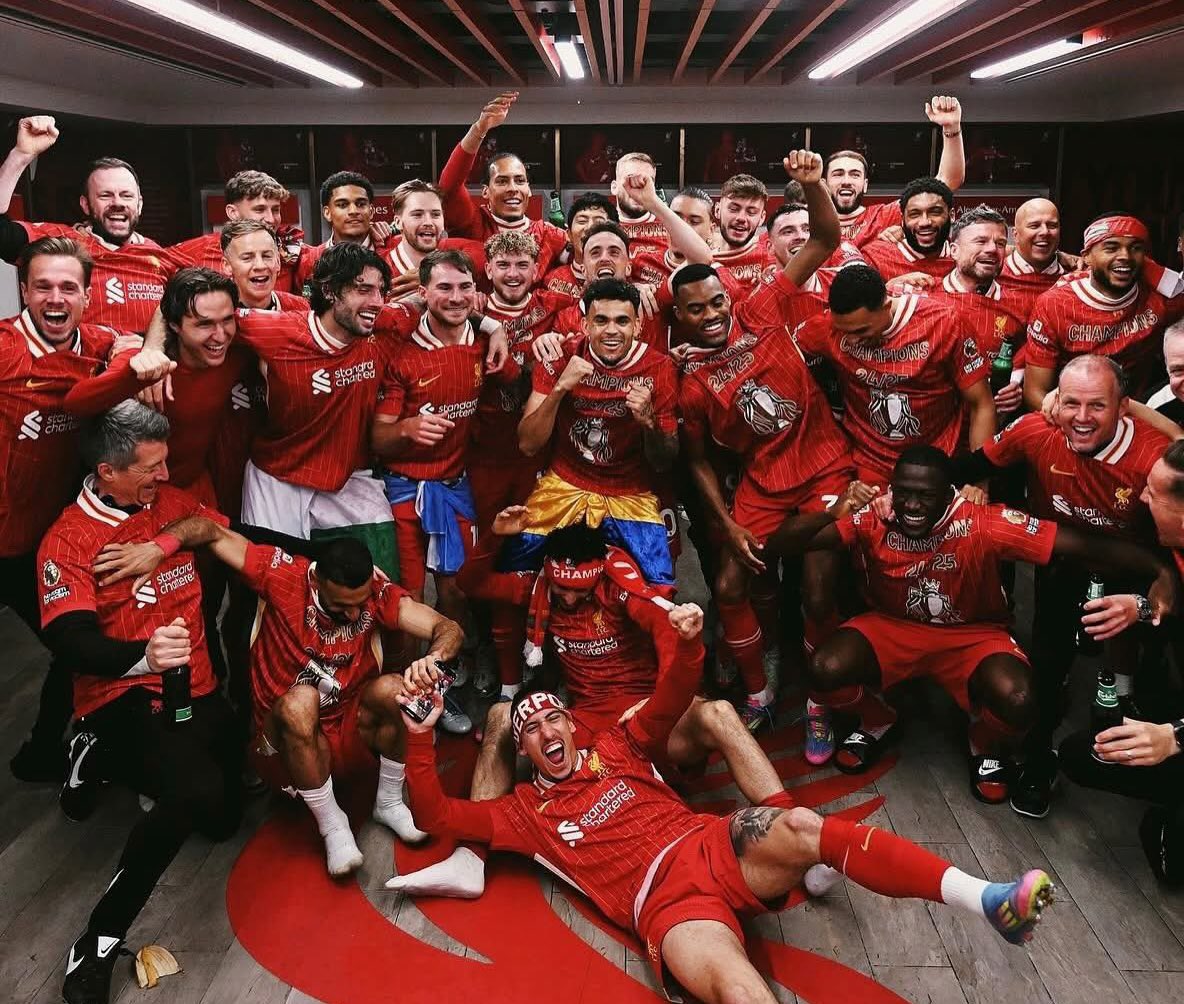 Un día le daremos el valor, como debe ser, a este momento en el fútbol inglés. 

Por primera vez, tanto en la liga femenina como en la masculina, un colombiano es campeón siendo figura, titular y crucial para su equipo. 

MAYRA RAMÍREZ Y LUIS DÍAZ 🏆🇨🇴. Históricos. Para enmarcar.