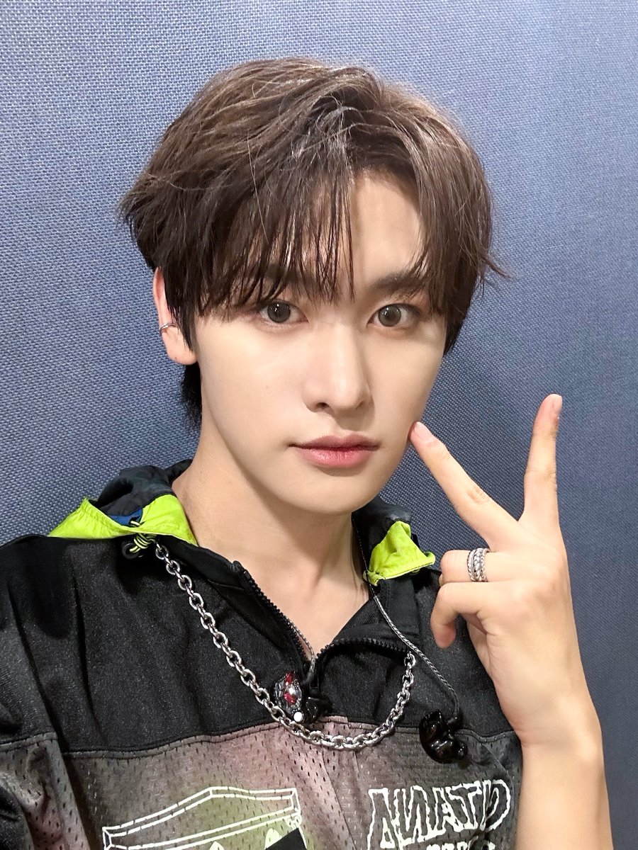 TRENDZ_OFFCL's tweet photo. [#은일] 첫방 행복했어여🫣🩵

#FROM_TRENDZ #TO_FRIENDZ #TRENDZ #트렌드지 https://t.co/YUCFCUCAmX