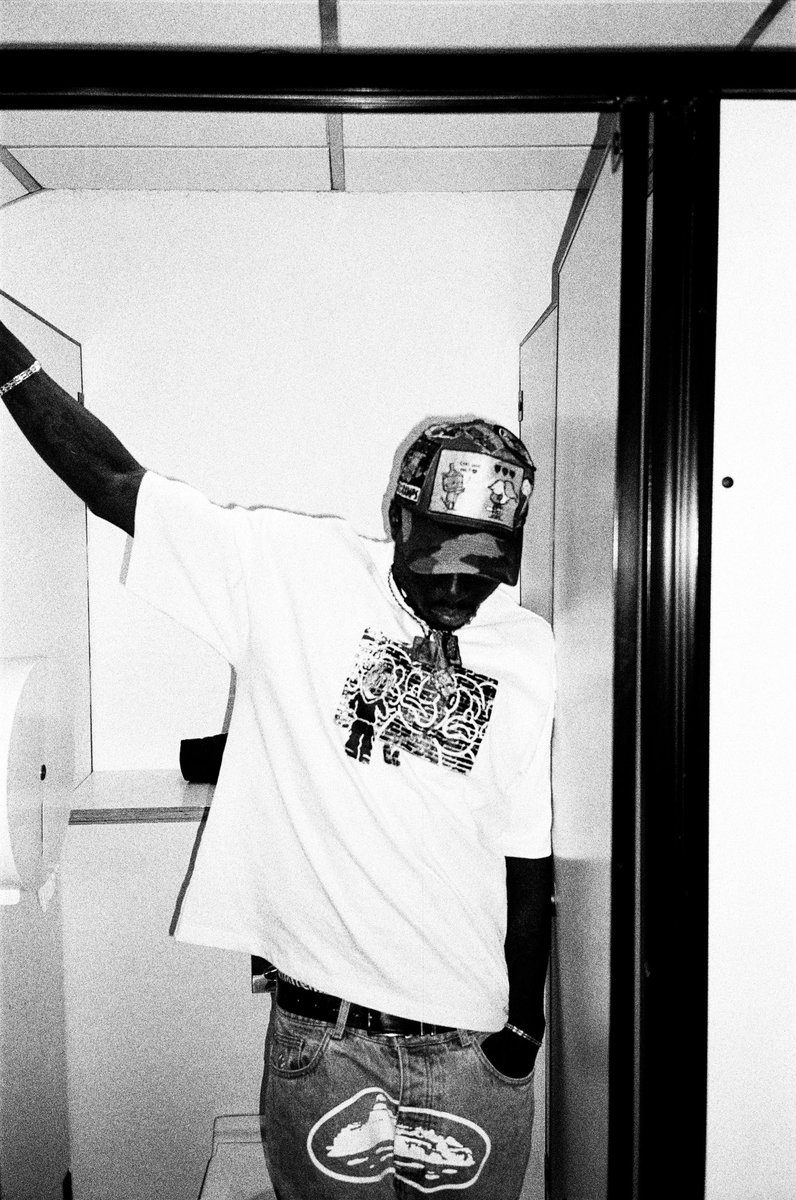 trill_tega's tweet image. TRILL X SLAWN DA FUQ
BENJAMINBOOFPAX TEES
LIVE ON WEBSITE NOW ๐ป
23HUNNID.COM
@23Hunniddd