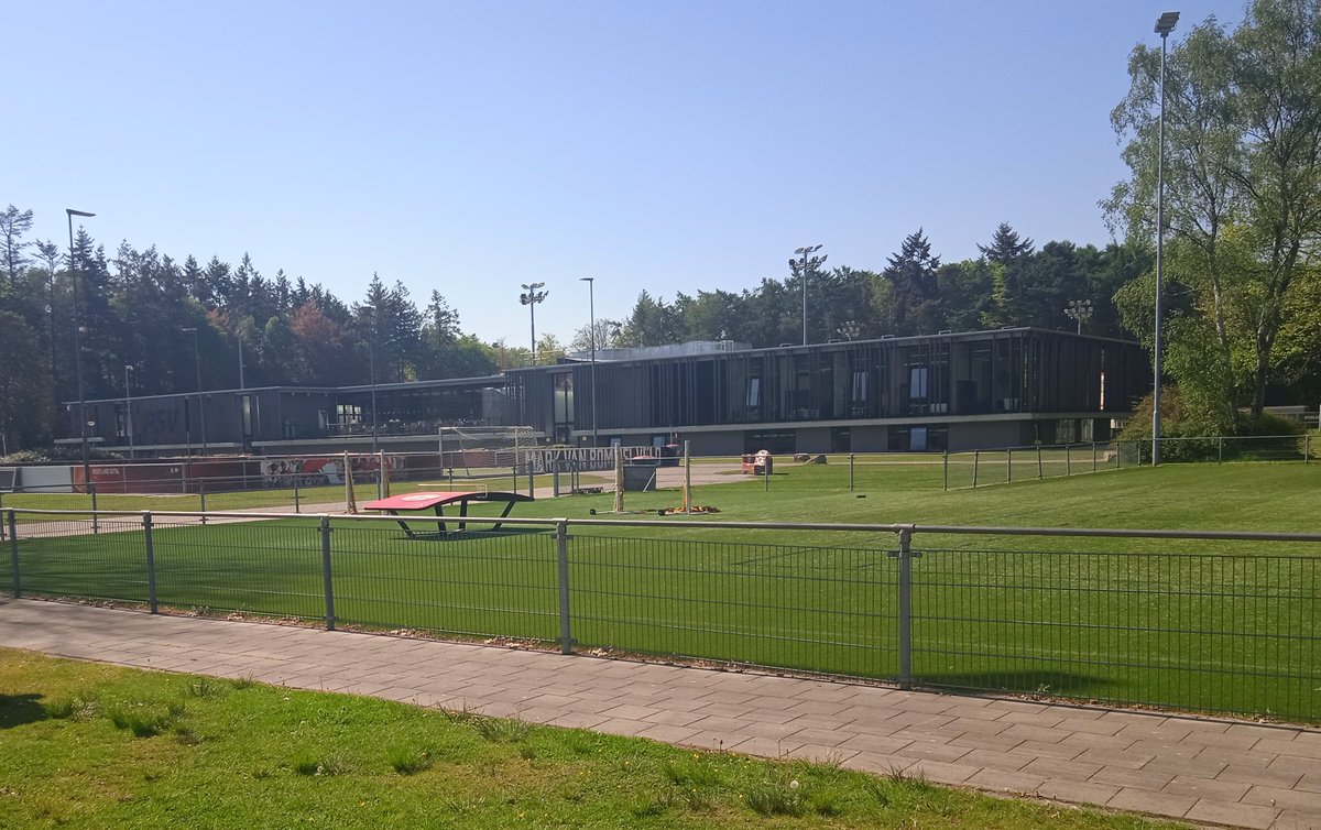 🏟️🇳🇱 At the 🔴⚪ PSV Youth Academy today.