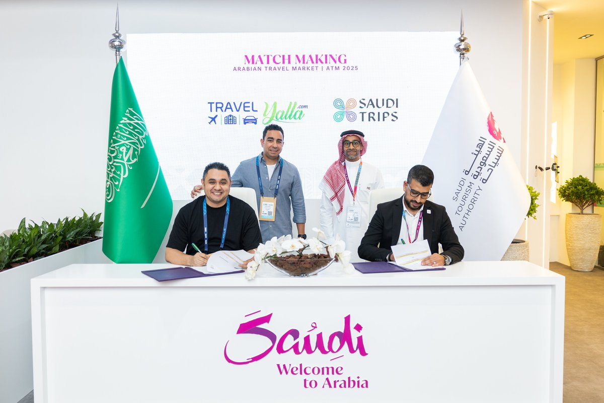 TravelYalla's tweet photo. سعداء بالإعلان عن توقيع اتفاقية تعاون بين Travel Yalla وSaudi Trips، برعاية الهيئة السعودية للسياحة (STA)، خلال مشاركتنا في معرض ATM دبي داخل الجناح السعودي
الاتفاقية تهدف لتسهيل سفر السياح المصريين للمملكة بباقات متكاملة وتجربة منظمة
@SaudiTourism 
#TravelYalla #SaudiTrips #STA #ATM2025 #السعودية #السياحة #ترافل_يلا