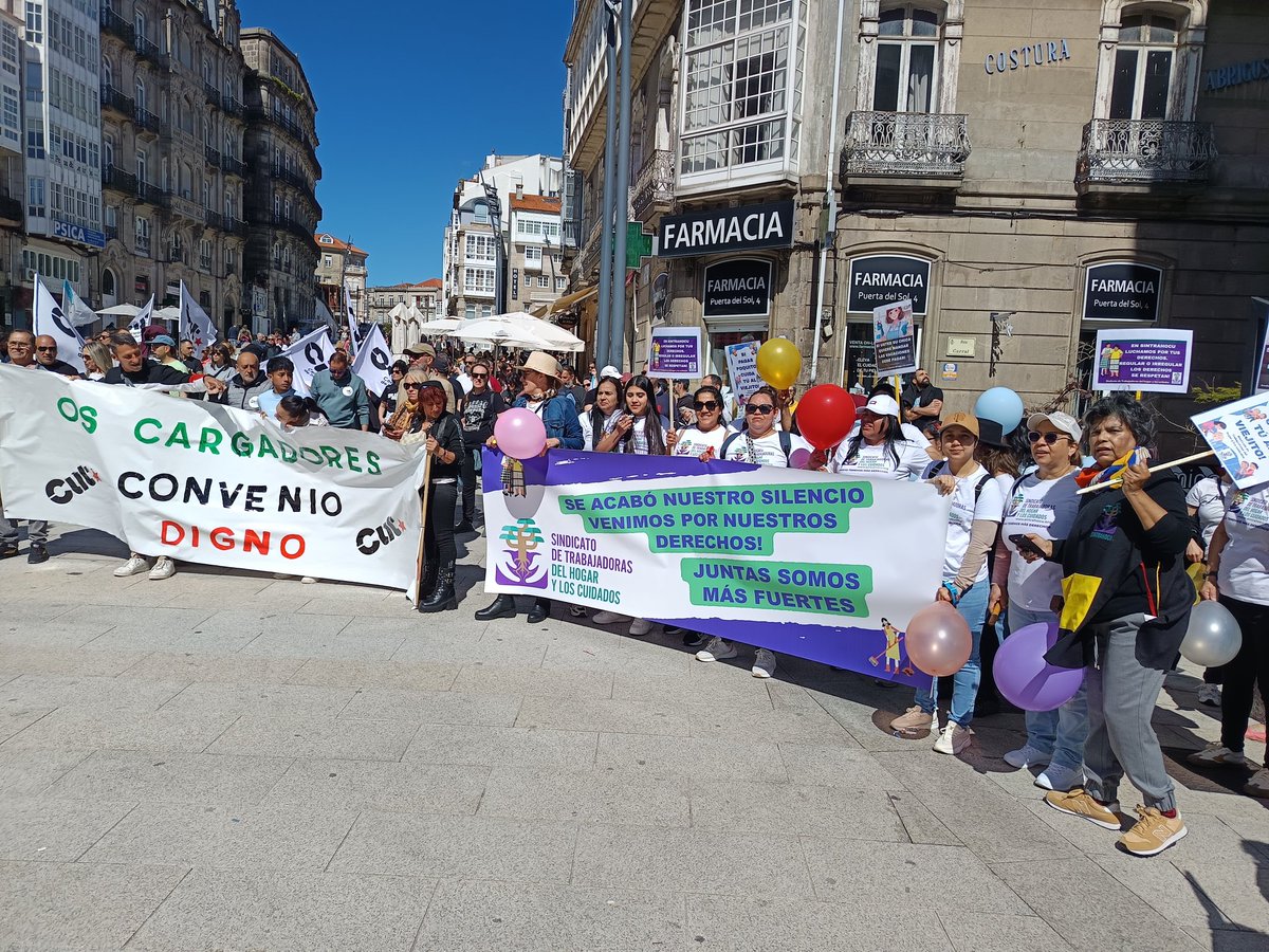 anticapi_GZ's tweet image. Un 1️⃣ de Maio contra as guerras imperialistas e por un traballo con dereitos.

Constrúamos un movemento internacionalista fronte ao rearme, a crise climática e en solidariedade co pobo palestino.
#1deMaio
📸 Vigo
