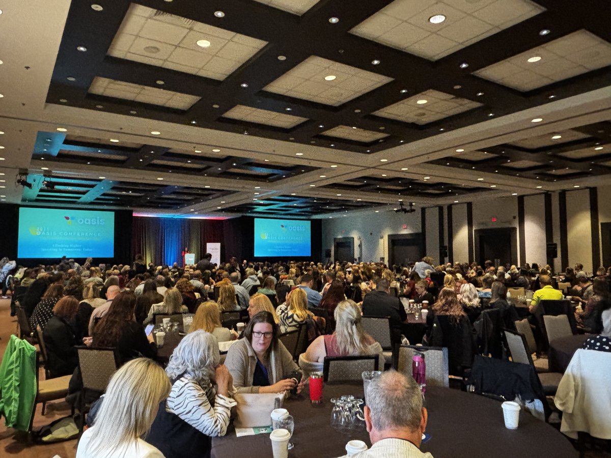 Emcee, <a href="/oasisontario/">OASIS</a> Board Chair and CEO of <a href="/EmpowerSimcoe/">Empower Simcoe</a>
Dr. Claudine Cousins gets the second day of <a href="/oasisontario/">OASIS</a> conference 2025 underway! #OASISConf25