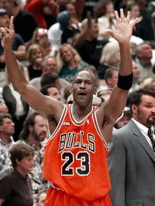Rydersmith65's tweet photo. Greatest of all time! #JordanRules https://t.co/cPnCf0Pqpj