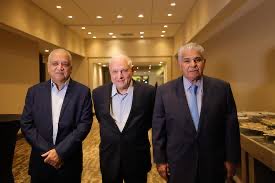 Espero que luego del claro mensaje de apoyo del expresidente Martinelli, al Presidente Mulino, frente al manejo de nuestras relaciones con Estados Unidos de Norteamérica, sus enemigos expertos en bochinches y buscadores de crisis donde no hay; dejen de inventar intentos de golpes