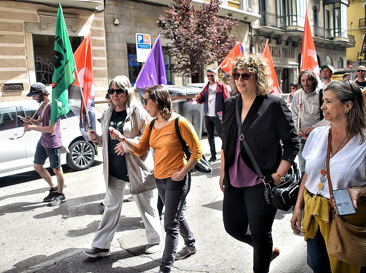 Primer de Maig, dia internacional de la classe treballadora.  

Lluitem pels nostres drets laborals i socials: sembrem futur! 🚩✊