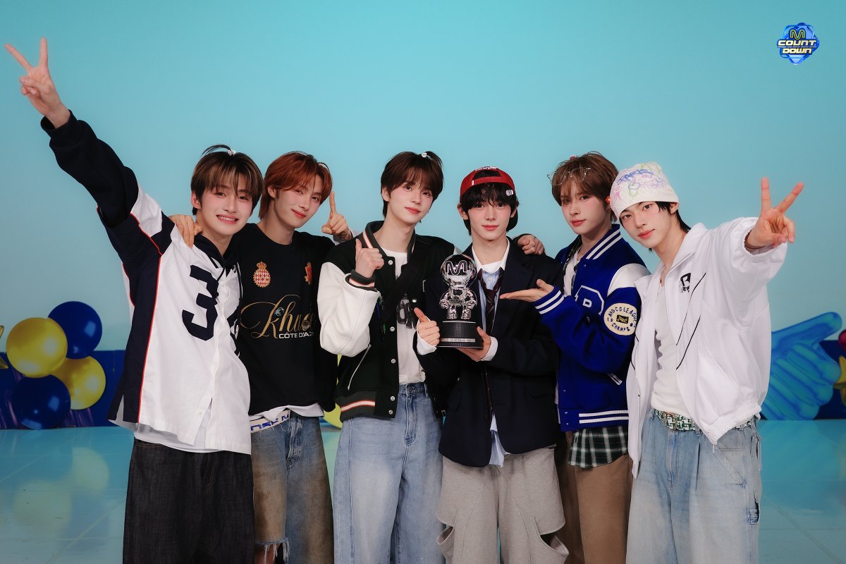 MnetMcountdown's tweet photo. #MCOUNTDOWN 5월 1주✨
🏆 No.1 of the Week! 🏆
#TWS #투어스 - #마음따라뛰는건멋지지않아

₍ᐢ.ˬ.ᐢ₎🎉축하합니다 *:·ﾟ✧ https://t.co/Y1WBXaFFpF