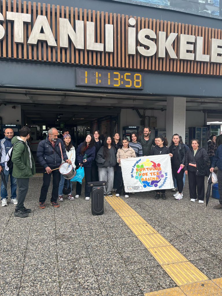 1 Mayıs tatil değil, mücadele ve dayanışma günüdür diyerek alanda yerimizi aldık 🍀✌️