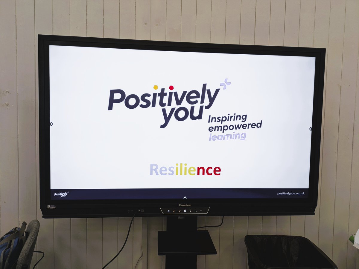 ghsofficial's tweet photo. Thank you to Natalie from @_positivelyou for coming in today and giving such a great workshop to our Year 12s on resilience and exam stress. Some really useful tips in there!
#resilience #positivelyyou #learningtosucceed https://t.co/n3WwET7tSw
