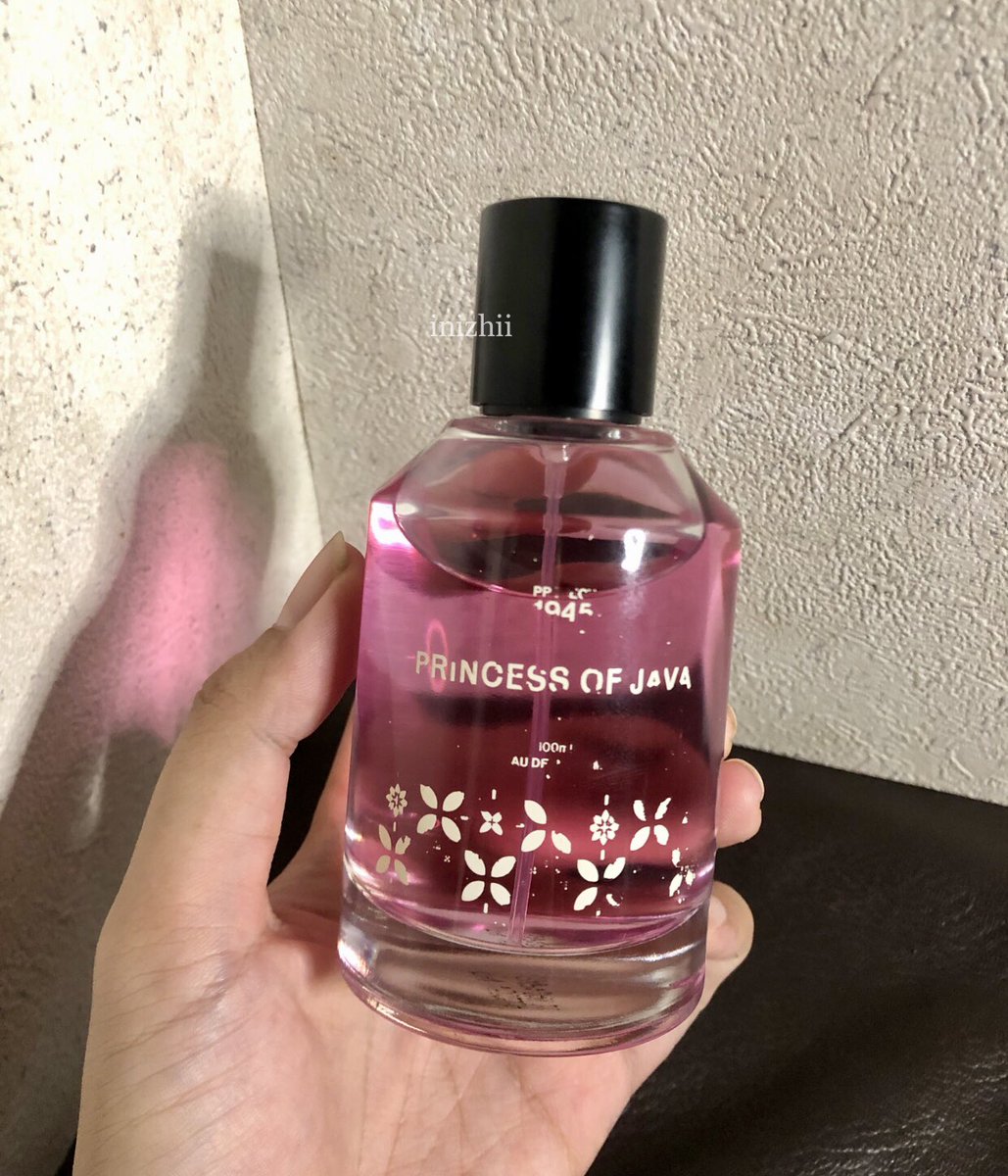 inizhii's tweet image. Kukira punya parfumnya aja tuh udh keceklis wishlistku………..

Ternyata PRINCESS OF JAVA ada yg body mist donggg?? 😚🤌🏻