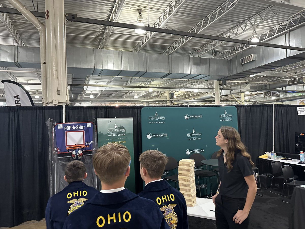 Excited to be back at state convention with <a href="/OhioFFA/">Ohio FFA</a>! Who wants to shoot some hoops?