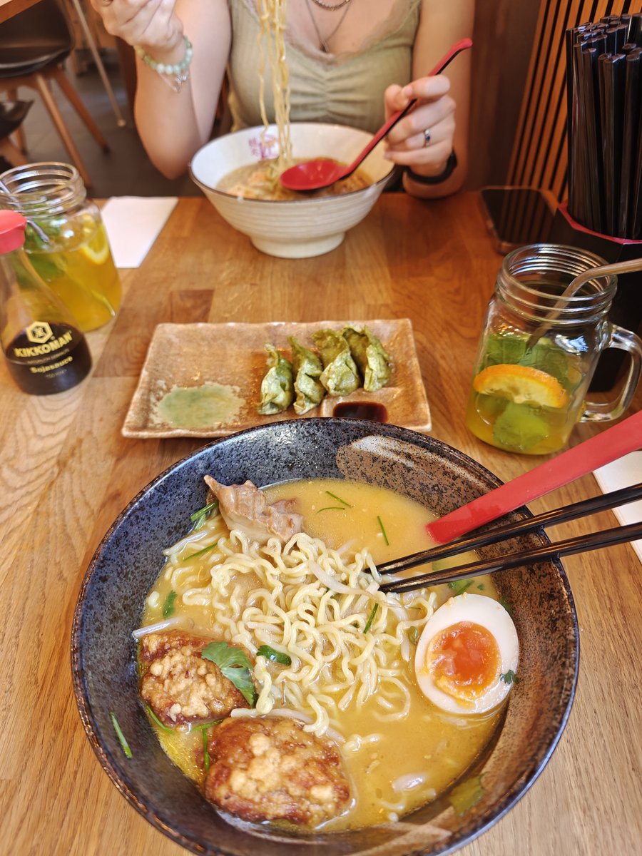 Waren heute bei Takumi für unser 4-Jähriges, ich rolle