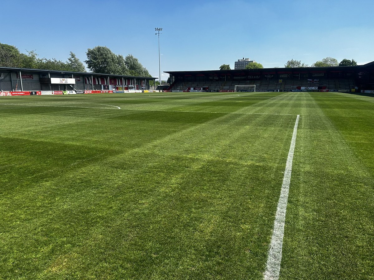 NW Pitch Maintenance (@nwpitch) on Twitter photo Double scarified today, going lower each cut now before we get pitch back in 11 days 🌱⚽️ <a href="/FCUnitedMcr/">FC United of Manchester 🟥⬜⬛</a> plenty of action on it this week. Double scarified today, going lower each cut now before we get pitch back in 11 days 🌱⚽️ <a href="/FCUnitedMcr/">FC United of Manchester 🟥⬜⬛</a> plenty of action on it this week.