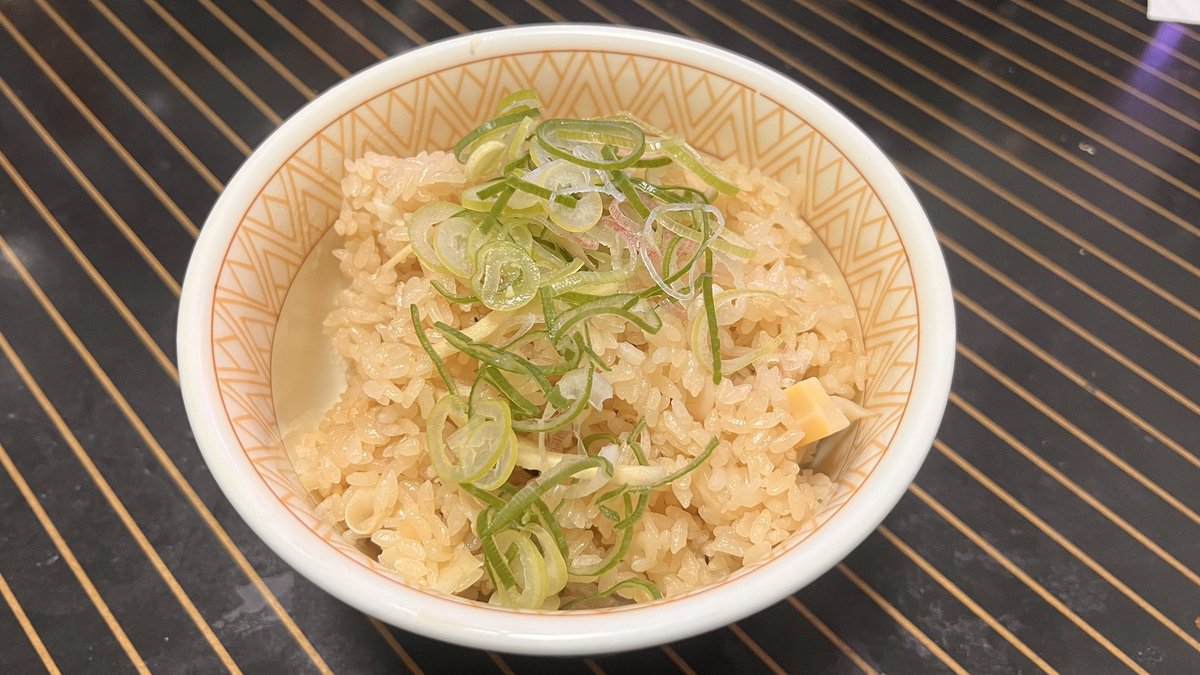 ikkey_j2's tweet photo. 大漁じゃ！

タケノコご飯でいただきますっ(人˙꒳​˙  ) https://t.co/jH4EcP6Lua