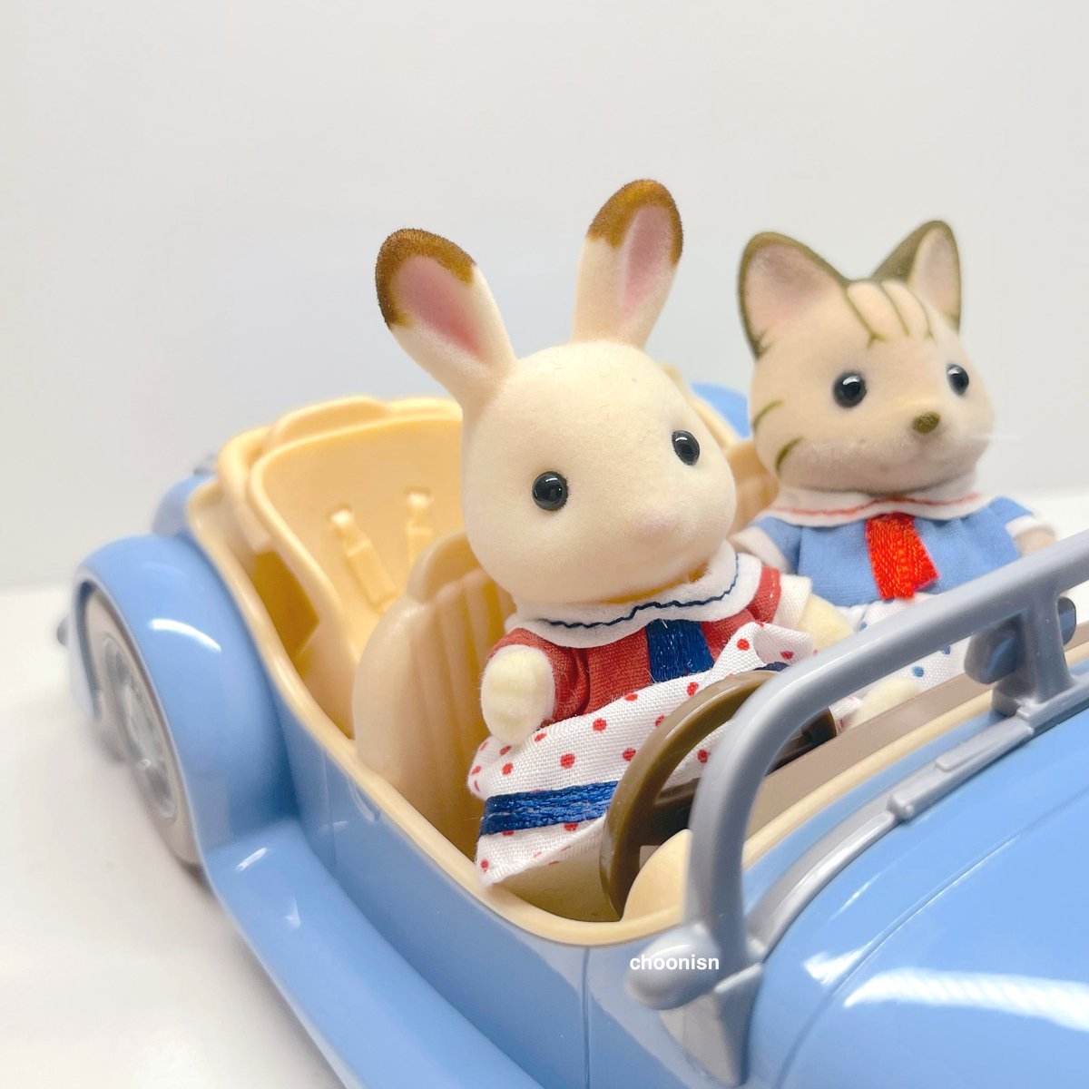 choonisn's tweet image. vroom-vroom 🚘💨