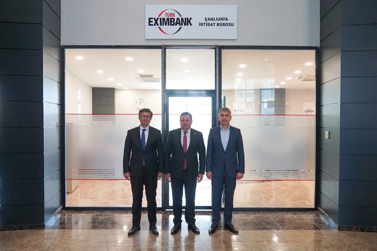 Eximbank Şanlıurfa Şubesi’nin açılmasına öncülük eden Şanlıurfa Ticaret ve Sanayi Odası Başkanı Sayın Mehmet Yetim’i tebrik eder, ihracatçılarımıza sağlayacağı katkılar için teşekkür ederiz. Yeni şube ilimize ve bölgemize hayırlı olsun.. 

<a href="/sanliurfatso/">ŞUTSO</a> 
<a href="/mdoganyetim/">Mehmet Doğan Yetim</a>