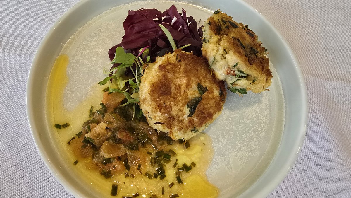 bollingerbabe (@bollingerbabe1) on Twitter photo Some of the incredible grub we've been fed on board <a href="/TheMajesticLine/">The Majestic Line</a>
#GlenMassan
#cruise #cruising #Scotland Some of the incredible grub we've been fed on board <a href="/TheMajesticLine/">The Majestic Line</a>
#GlenMassan
#cruise #cruising #Scotland