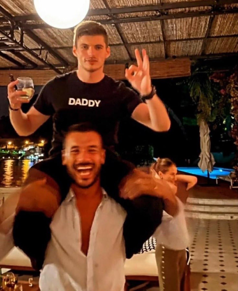 maxversnoopy's tweet image. 