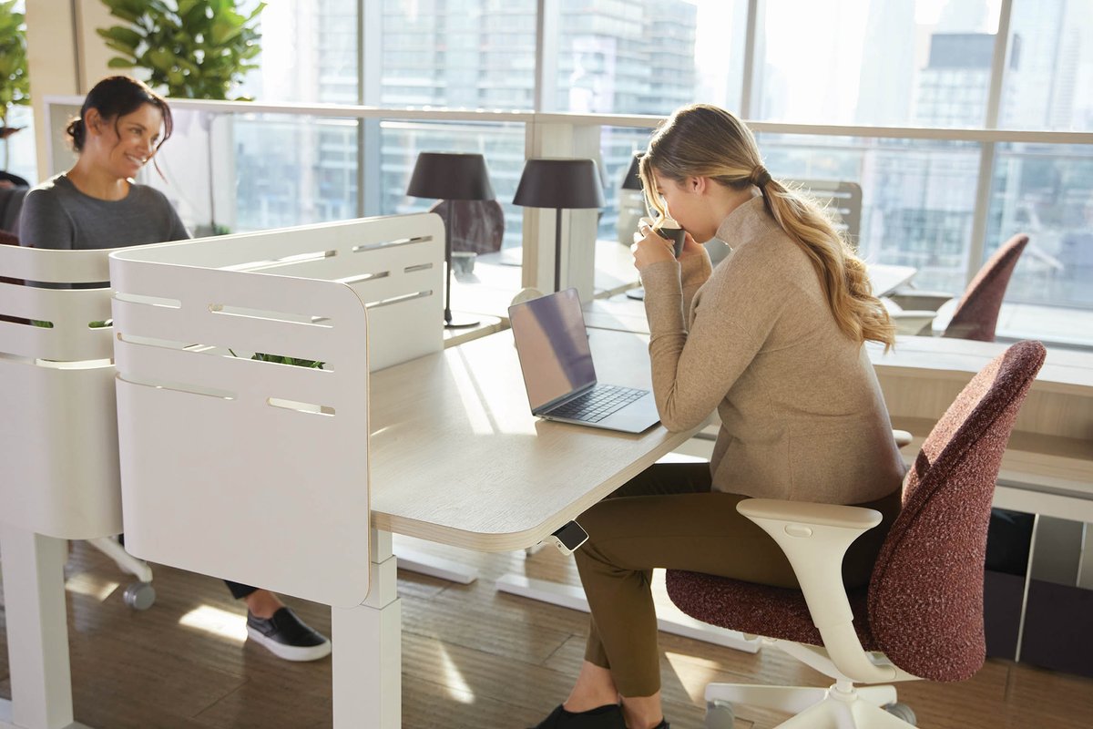 POV: Your work bestie shares her drama, and now you also have a problem with that guy from Accounting. 🫖🍵

#teknion #deskgoals #officebesties