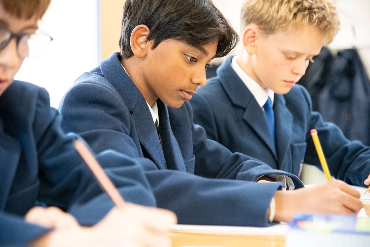 Merchiston News (@merchinews) on Twitter photo We're kicking May off with the <a href="/UKMathsTrust/">UK Maths Trust</a> Juniors Competition! 🧮
Open to students in III Form and below, this 60-minute mathematical challenge includes 25 multiple-choice questions that test reasoning, precision of thought, and fluency.
ow.ly/FjAl50VG6uN We're kicking May off with the <a href="/UKMathsTrust/">UK Maths Trust</a> Juniors Competition! 🧮
Open to students in III Form and below, this 60-minute mathematical challenge includes 25 multiple-choice questions that test reasoning, precision of thought, and fluency.
ow.ly/FjAl50VG6uN