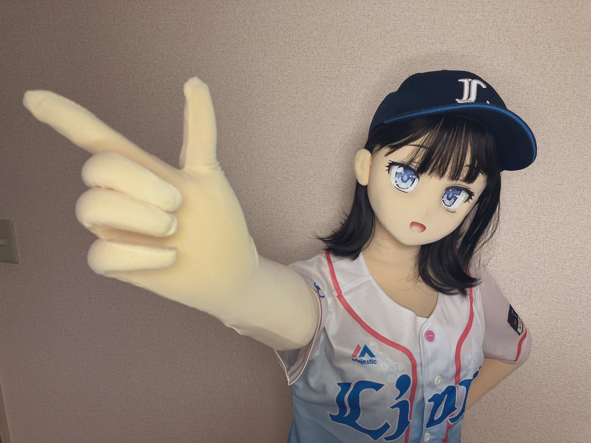 ５連勝おめでとう❗️
今日のサヨナラはちょっとモヤモヤですが、勝ちは勝ち✨
このまま優勝まで突き進め〜😄

＃等身大ドール　＃ドールcollection