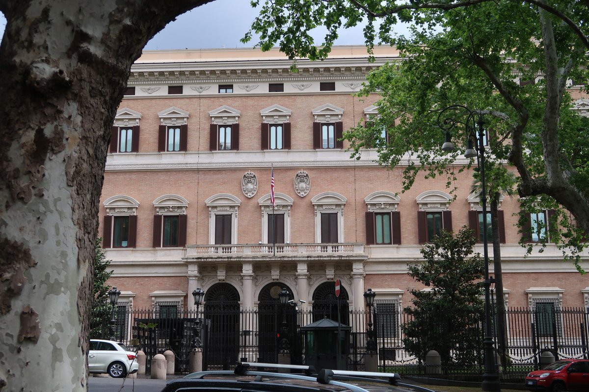 danny_toma's tweet image. The American Embassy in #Rome, Italy, on Via Veneto (of &quot;Dolce Vita&quot; fame). Built in 1886, it became the residence of Queen Margherita of Savoy after her husband&apos;s assassination in 1900.  It was purchased by the US in 1946.  #embassies #StateDepartment #photography #fotografia
