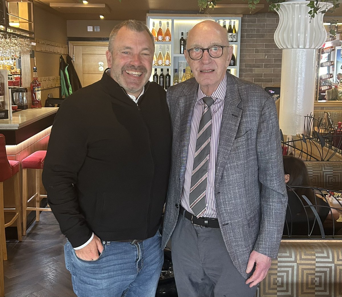 Eric McAleer (@ericmca) on Twitter photo Mr. Moyes, a legend, one of the best, great to catch up this week ⚽️ <a href="/DrumAmsFC/">Drumchapel Amateurs</a> Mr. Moyes, a legend, one of the best, great to catch up this week ⚽️ <a href="/DrumAmsFC/">Drumchapel Amateurs</a>