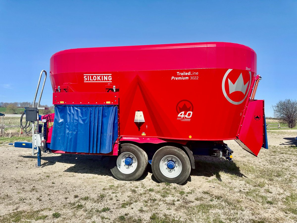 🍁Spring into efficiency with SILOKING Canada’s TMR solutions! Wishing you a great May!
•
•
#silokingcanada #siloking #TMRmixer #selfpropelled #trailedmixer #ONTAG #feedingtechnology #farming #totalmixedration #canadian #simplyintelligentfeeding